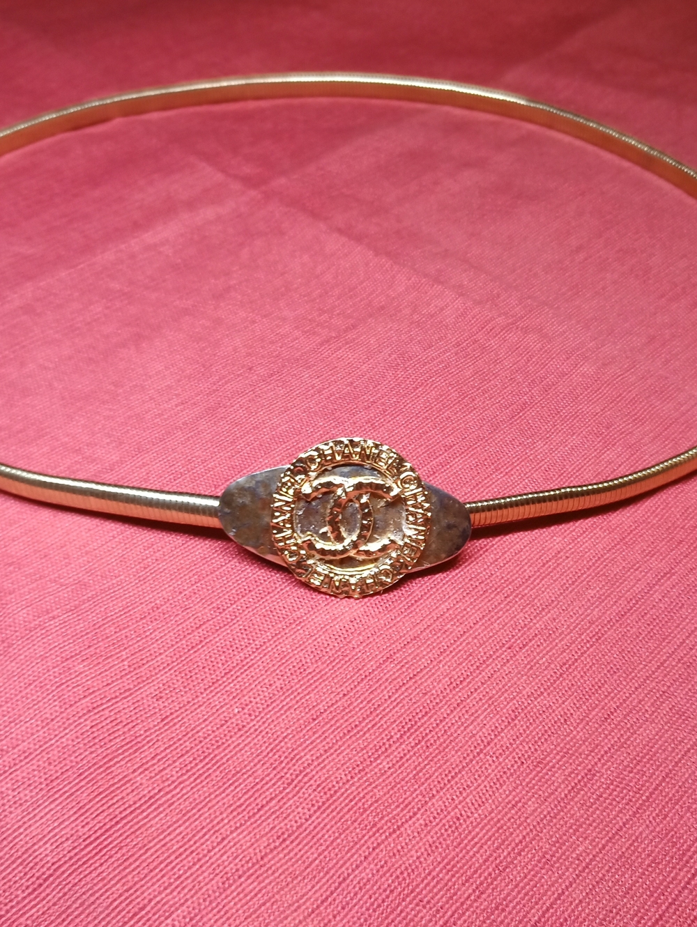 Vintage Gold Tone Women's Stretchy Belt with Decorative CC Medallion